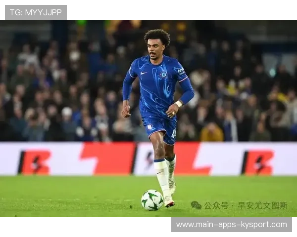 奥博阿夫沃多离开曼城加盟尤文图斯,19岁中锋正式出战意丙联赛 奥博阿夫沃多离开曼城加盟尤文图斯,19岁中锋正式出战意丙联赛